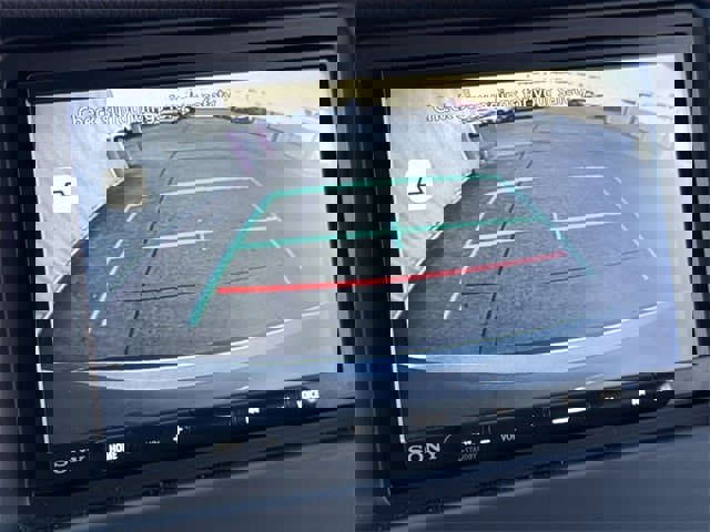 Used 2017 Toyota Highlander SE image 17