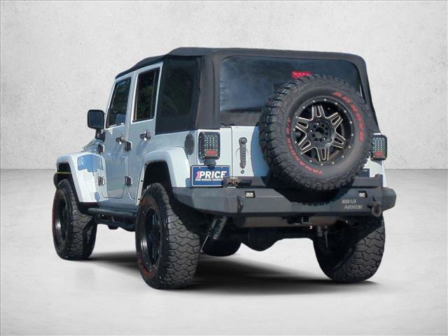 Used 2015 Jeep Wrangler Unlimited Rubicon w/ Connectivity Group AWD/4WD image 8
