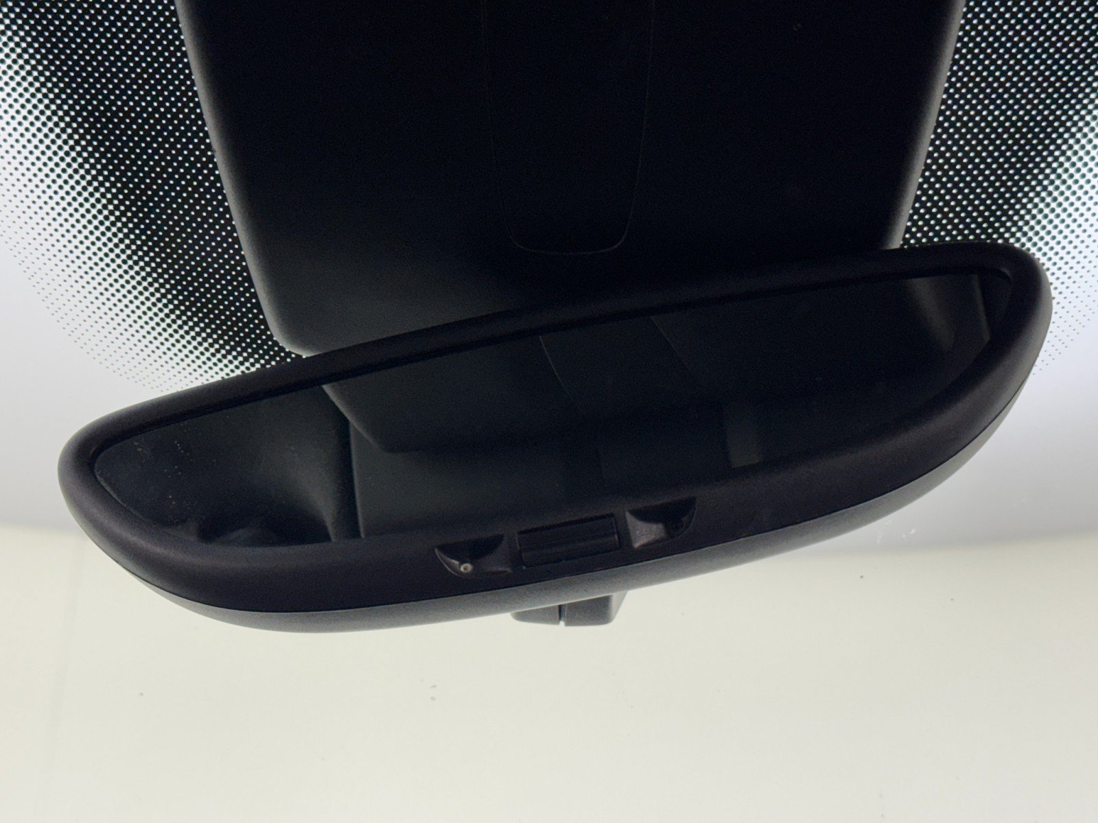 Used 2017 Porsche Cayenne Turbo image 32