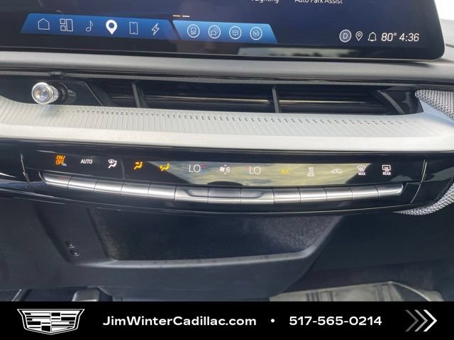 Certified 2025 Cadillac Optiq Luxury 2 w/ LPO, Floor Liner Package AWD/4WD image 33