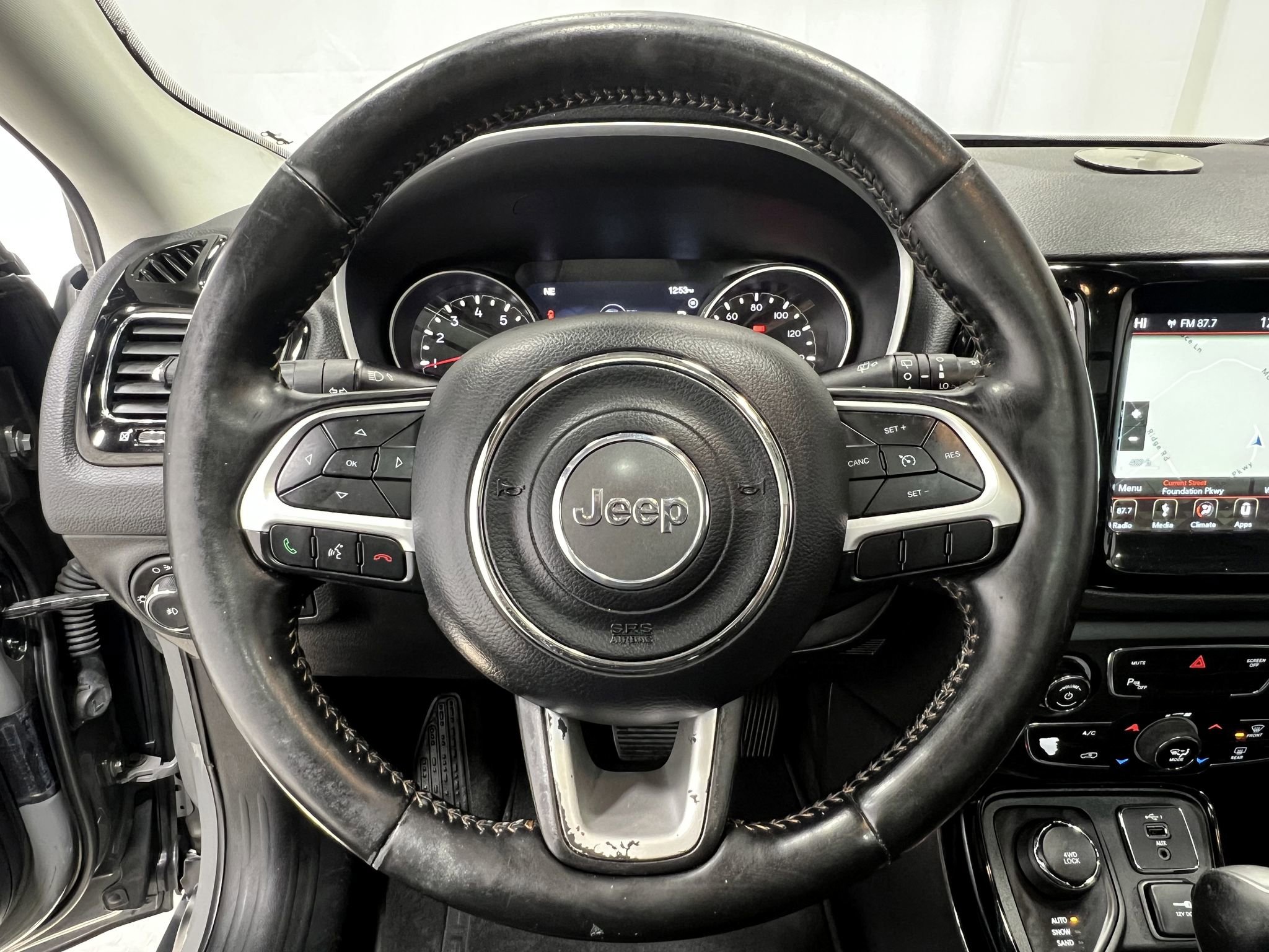 Used 2019 Jeep Compass Limited w/ Safety & Security Group AWD/4WD image 21