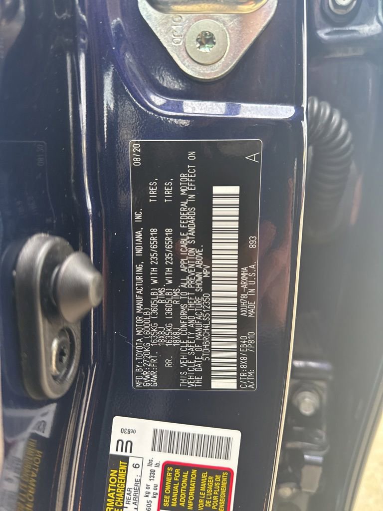 Used 2020 Toyota Highlander XLE AWD/4WD image 22