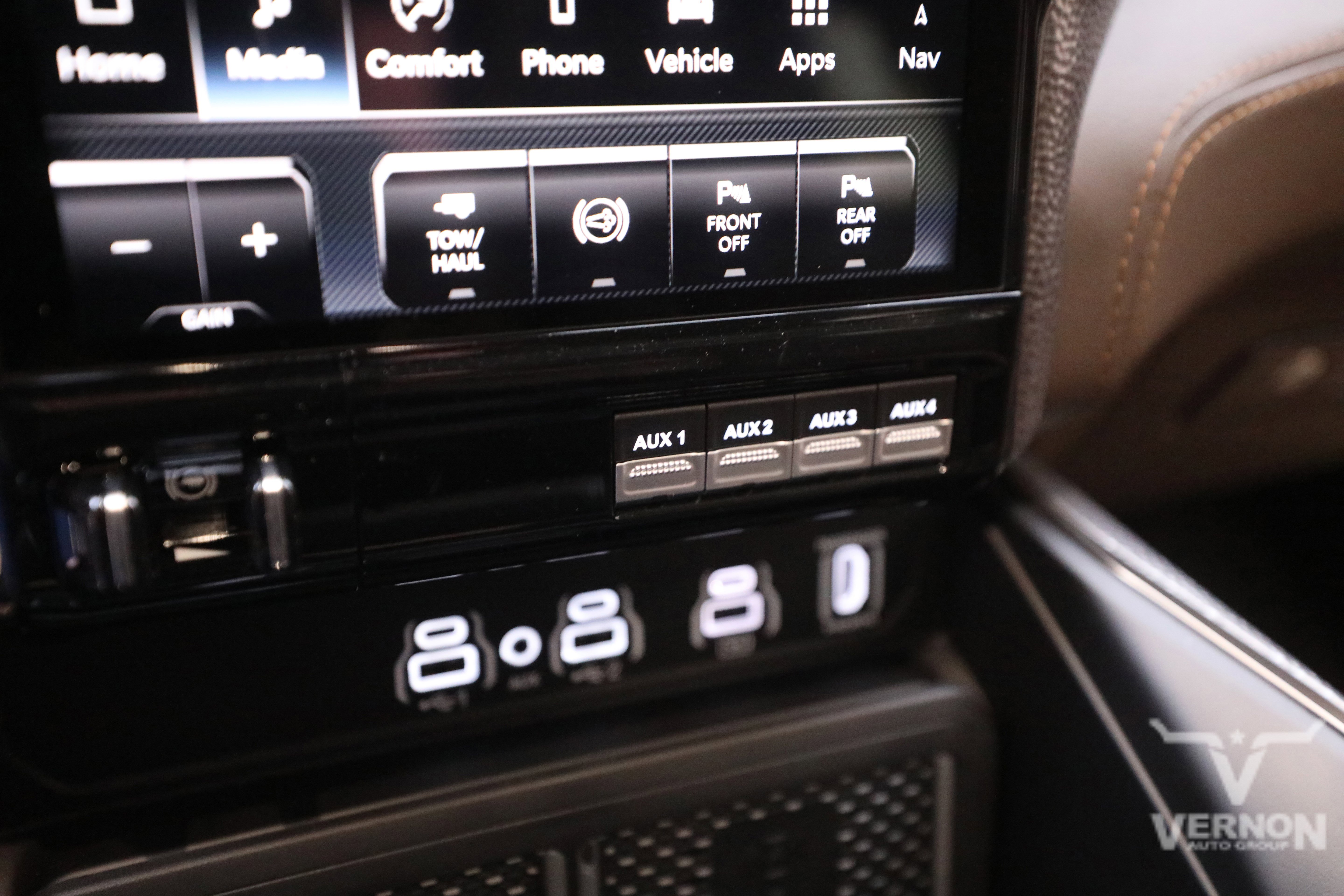 New 2026 RAM 3500 Limited image 25