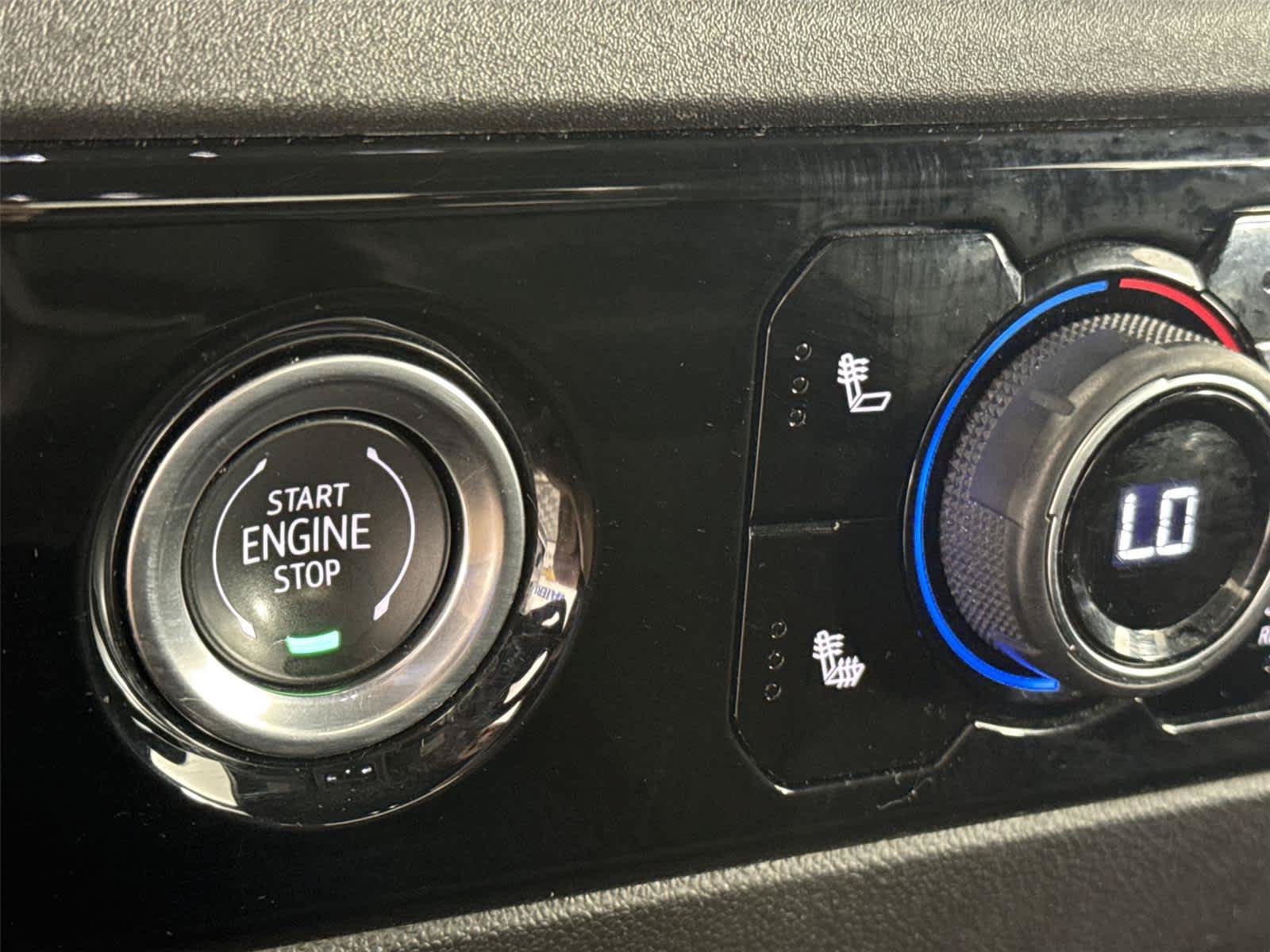 Certified 2024 Chevrolet Silverado 1500 LT AWD/4WD image 29