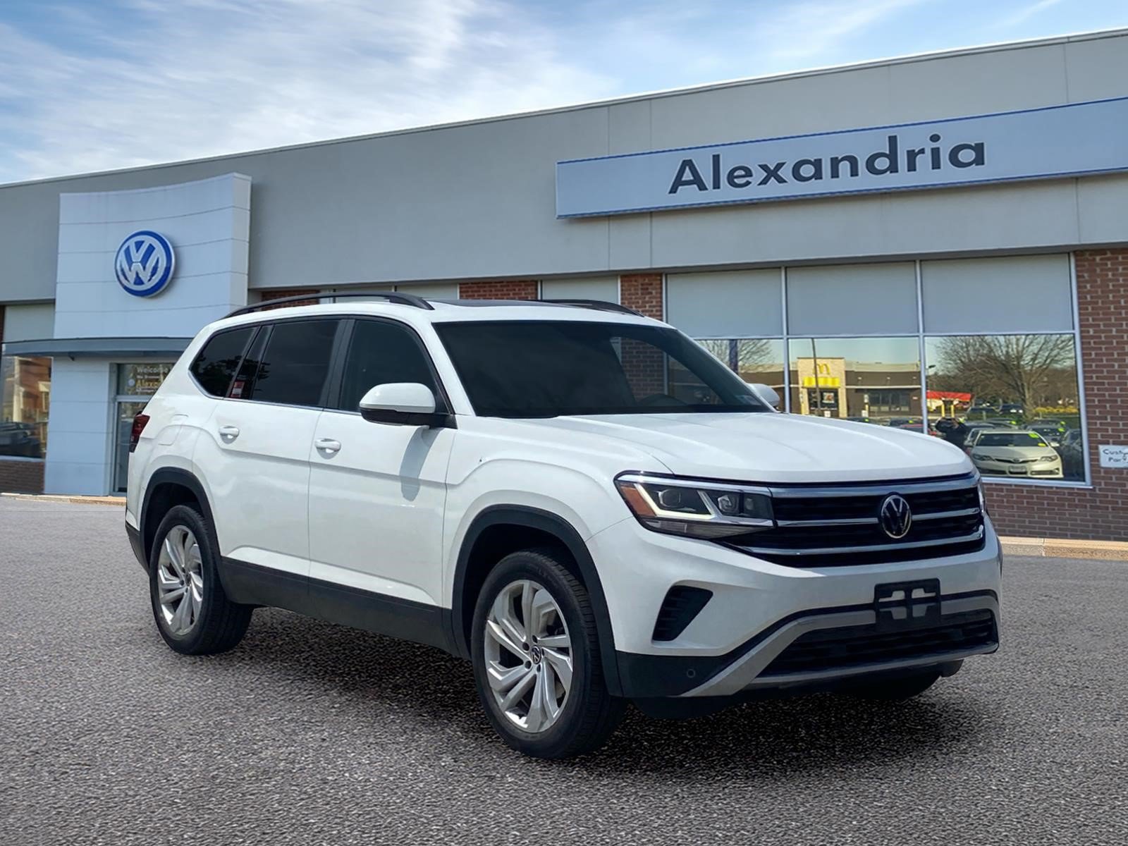 Certified 2023 Volkswagen Atlas SE w/ Panoramic Sunroof Package