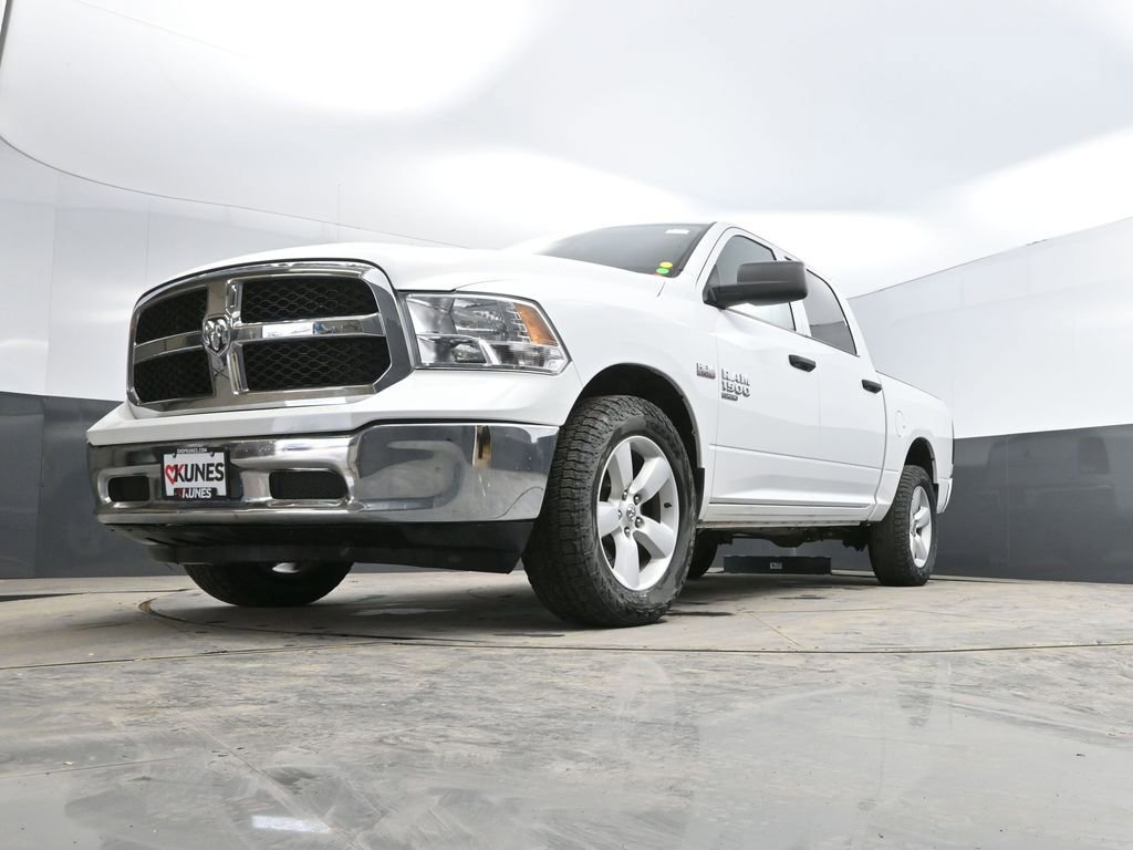 Used 2023 RAM 1500 Classic SLT image 30