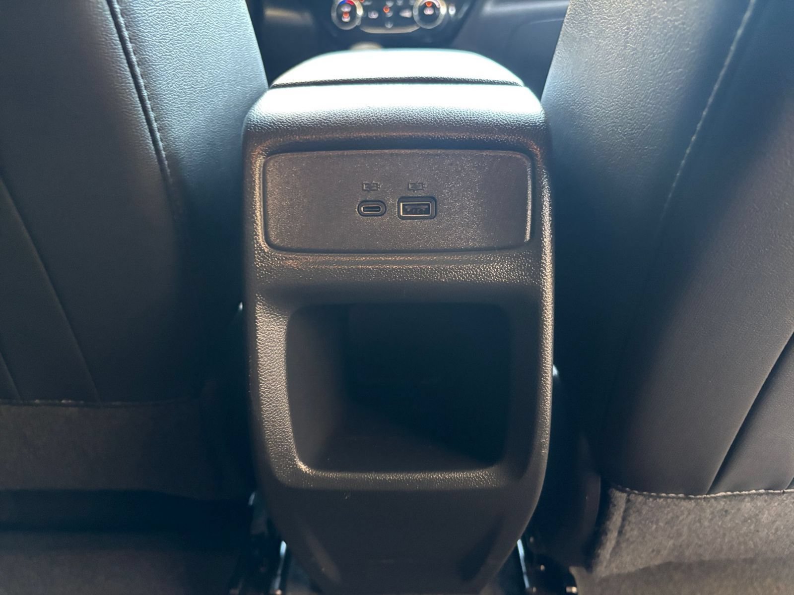 Used 2025 Chevrolet Trax LT FWD image 21