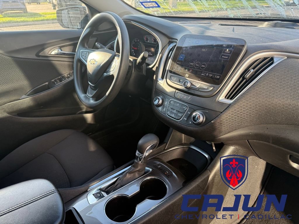 Used 2025 Chevrolet Malibu LT FWD image 14