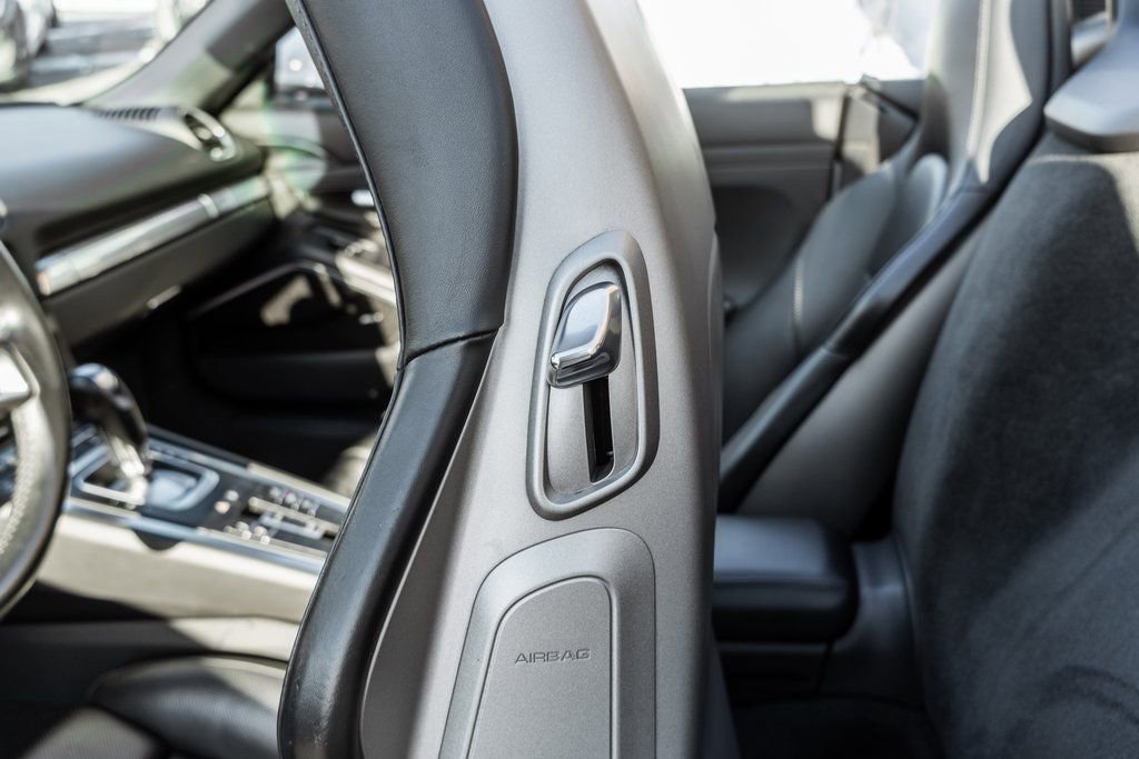 Used 2018 Porsche 718 Boxster GTS image 34