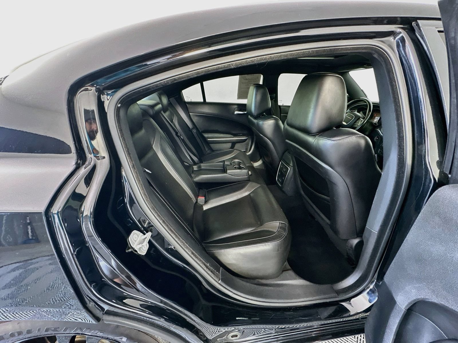 Used 2020 Dodge Charger SXT w/ Leather Interior Group RWD image 27