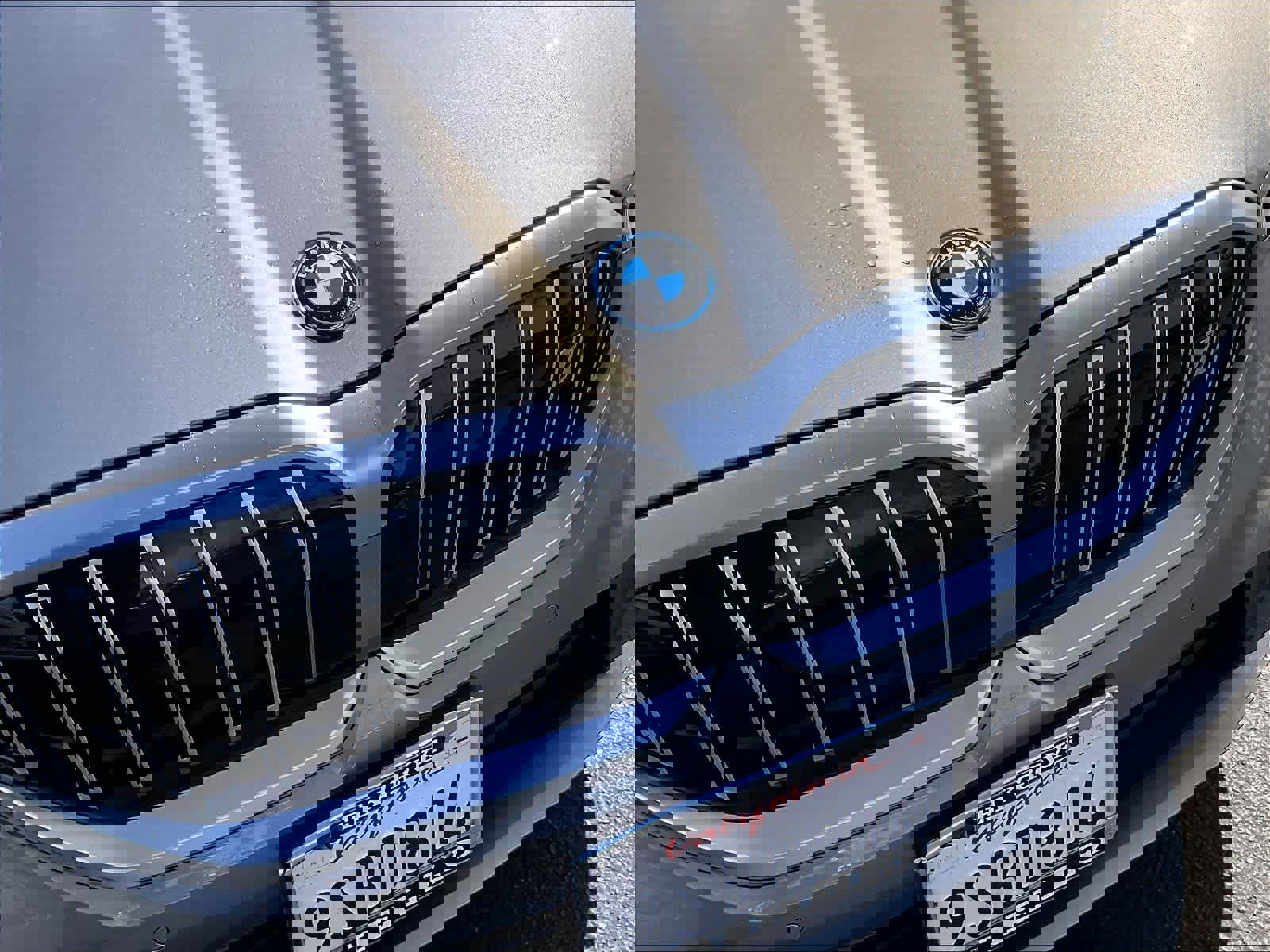 Certified 2025 BMW i5 xDrive40 w/ Premium Package image 32