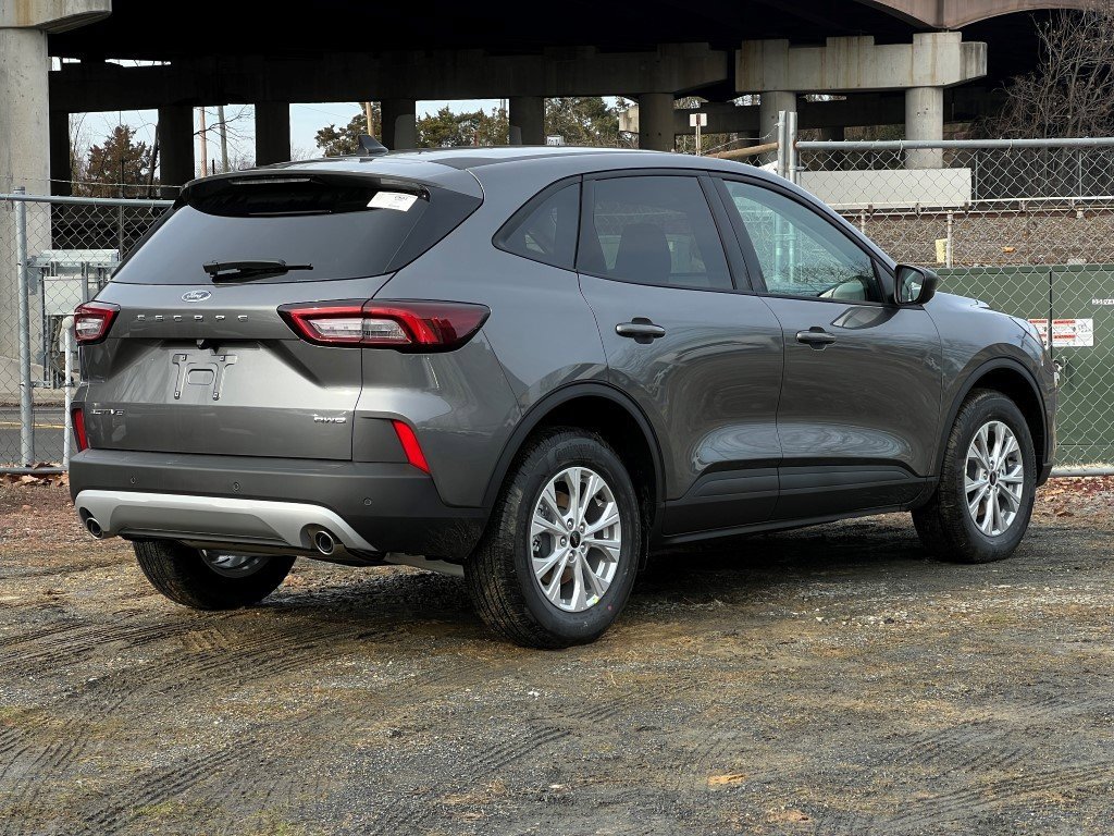 New 2026 Ford Escape Active w/ Active Premium Tech Pack AWD/4WD image 4