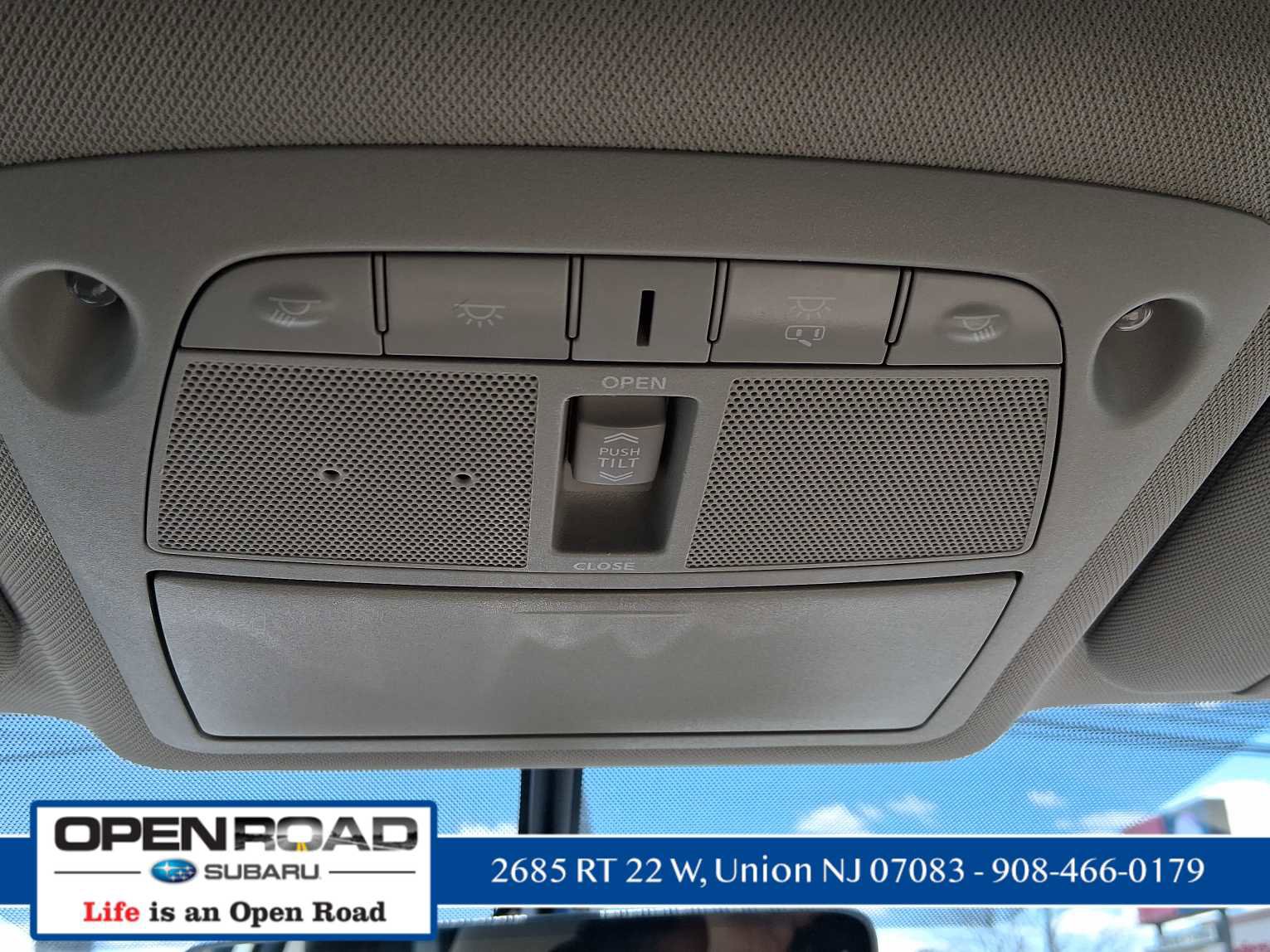 Used 2018 Nissan Rogue SV w/ Sun & Sound Touring Package image 26