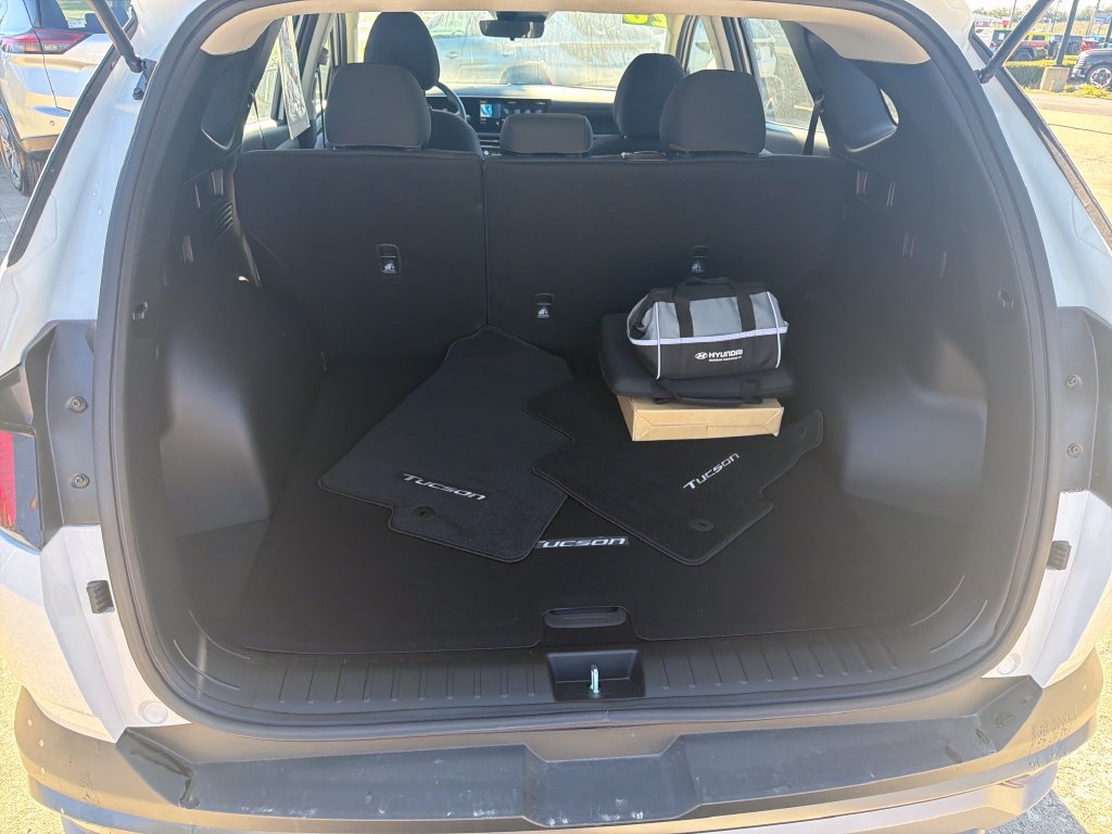 Used 2026 Hyundai Tucson SE FWD image 9