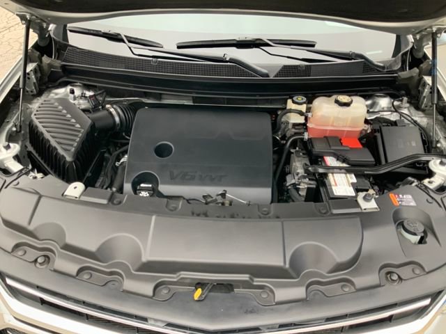 Used 2020 Chevrolet Traverse LT image 12