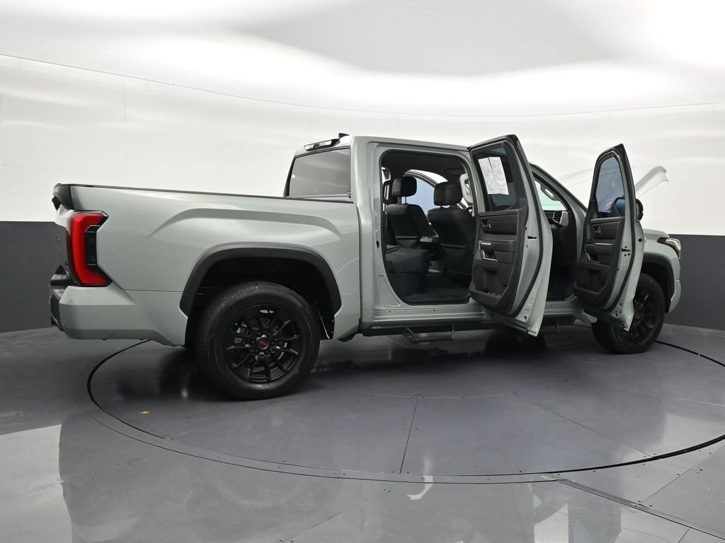 Used 2024 Toyota Tundra SR5 w/ SR5 Premium Package RWD image 32