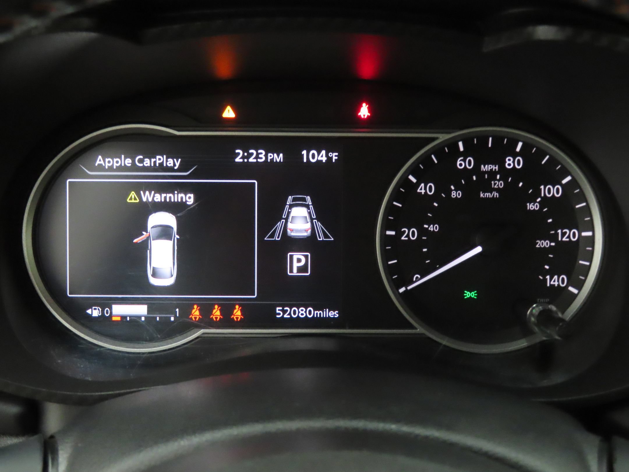 Used 2024 Nissan Versa SR FWD image 12