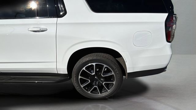Used 2023 Chevrolet Suburban RST w/ Sport Performance Package image 35