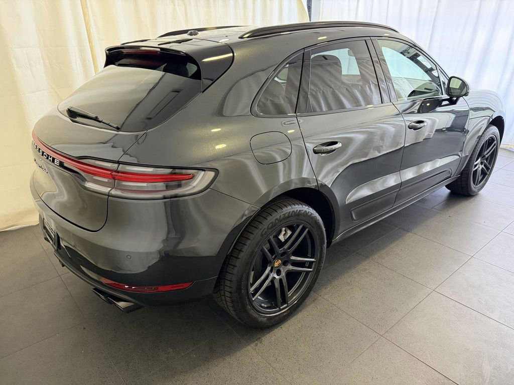 Certified 2021 Porsche Macan Turbo image 9