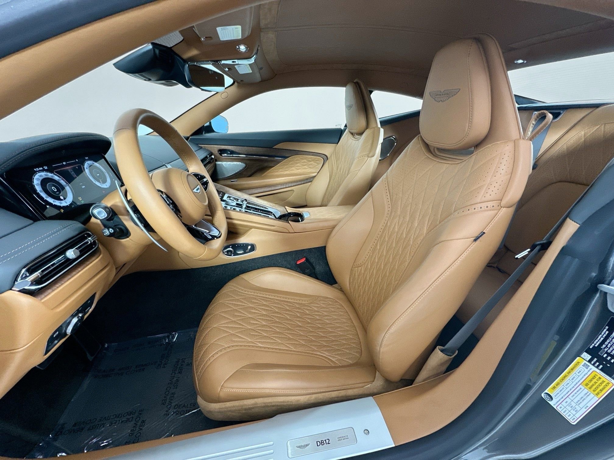 Used 2024 Aston Martin DB12 Coupe image 12