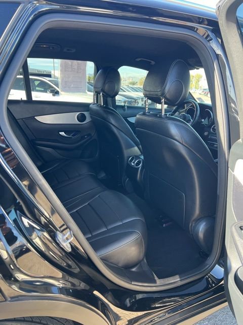 Used 2021 Mercedes-Benz GLC 300 4MATIC image 25