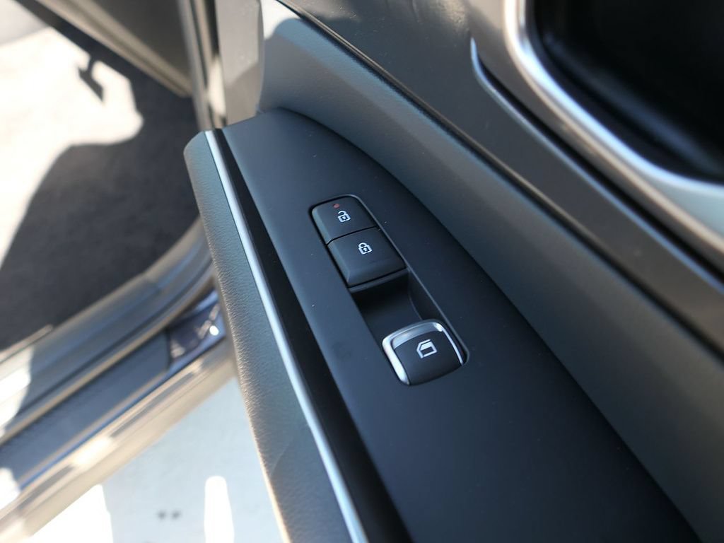 New 2026 Kia Sorento LX FWD image 25
