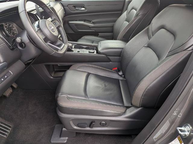 Certified 2025 Nissan Pathfinder SL AWD/4WD image 13
