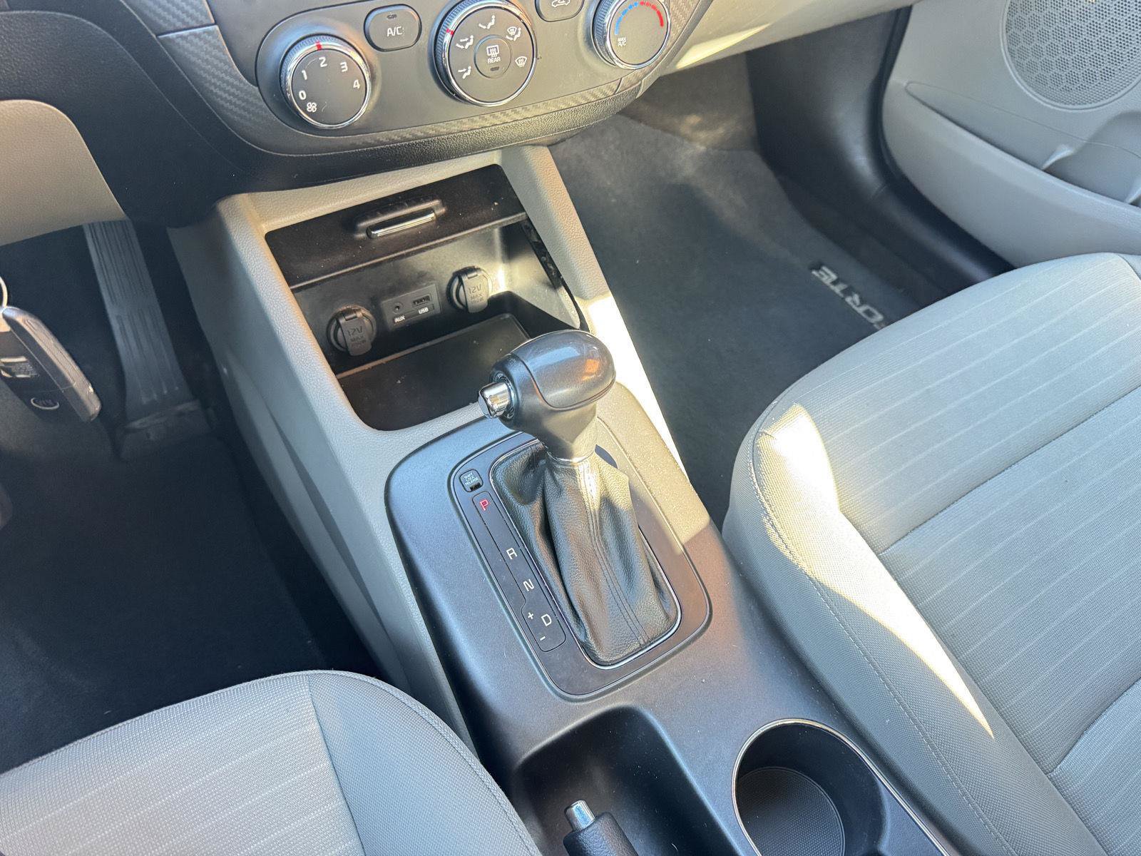 Used 2015 Kia Forte EX FWD image 18