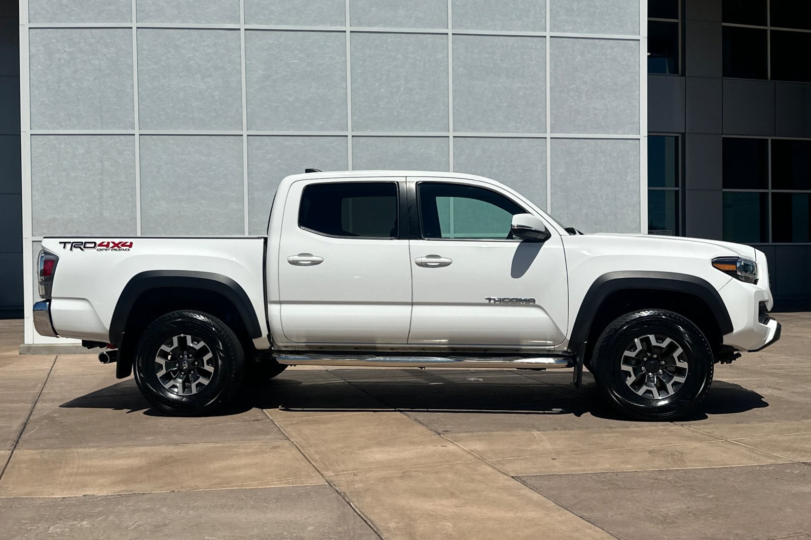 Used 2023 Toyota Tacoma TRD Off-Road AWD/4WD image 3