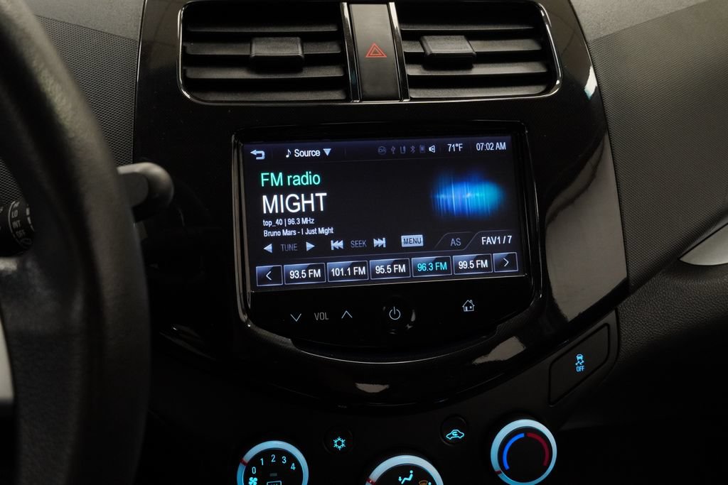 Used 2015 Chevrolet Spark LT FWD image 29