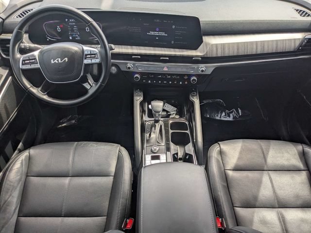 Used 2024 Kia Telluride EX w/ EX Captain's Chair Package FWD image 16