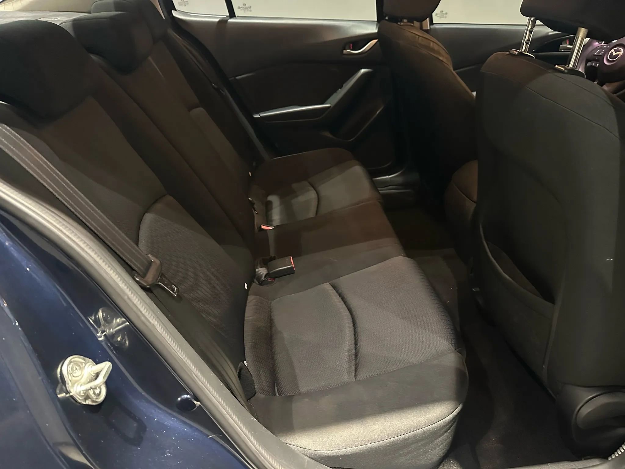 Used 2016 MAZDA MAZDA3 i Sport image 22