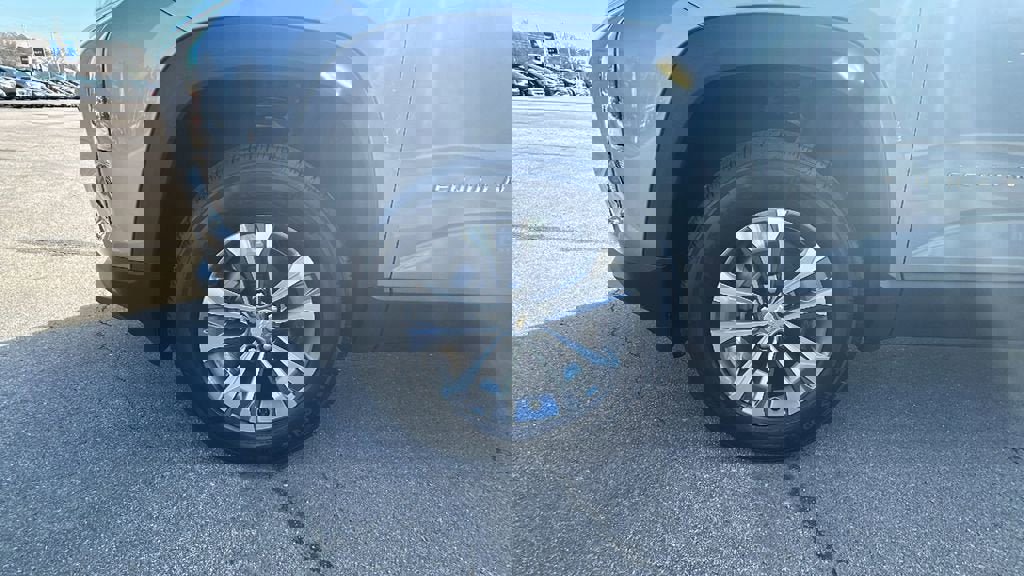 New 2026 Chevrolet Equinox LT image 9