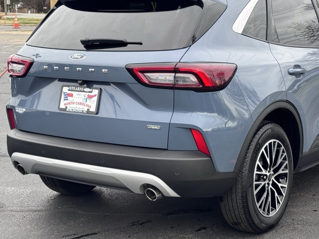 Used 2024 Ford Escape SE image 41
