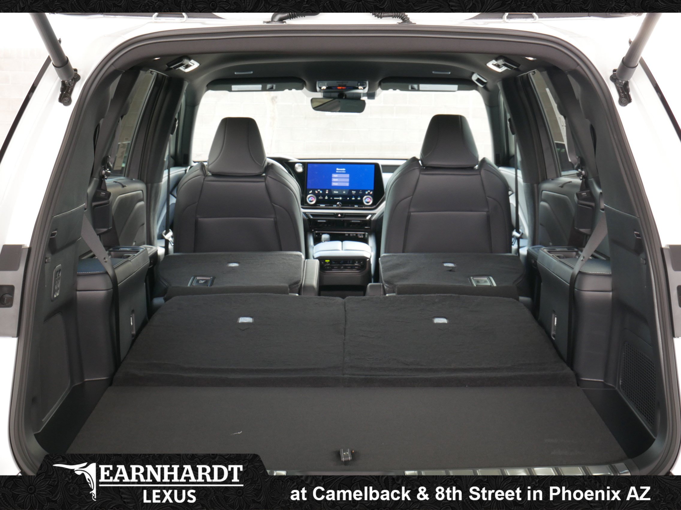 New 2026 Lexus TX 500h AWD w/ Technology Package image 19