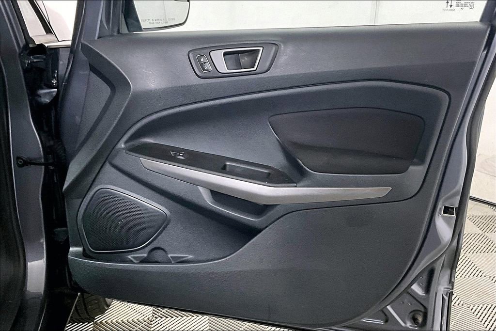 Used 2021 Ford EcoSport SE image 24