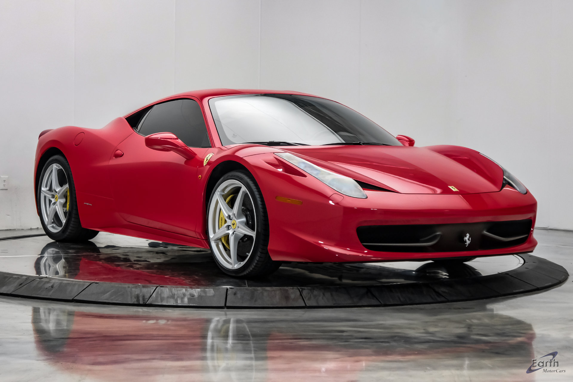 Used 2014 Ferrari 458 Italia Coupe RWD image 30