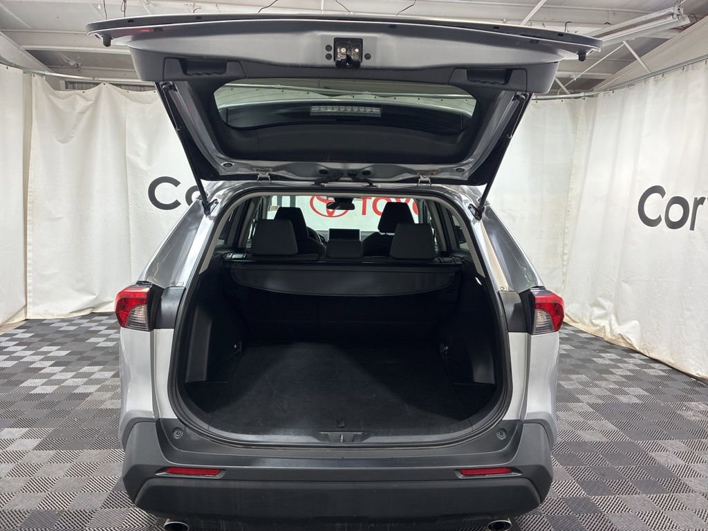 Used 2023 Toyota RAV4 XLE image 17