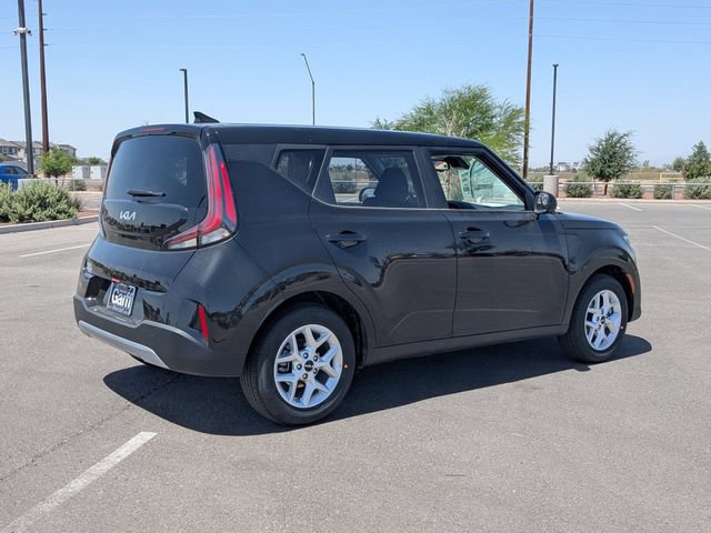 Certified 2025 Kia Soul S FWD image 5