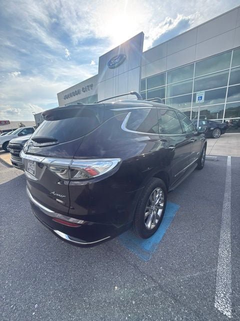 Used 2022 Buick Enclave Avenir w/ Avenir Technology Package AWD/4WD image 23