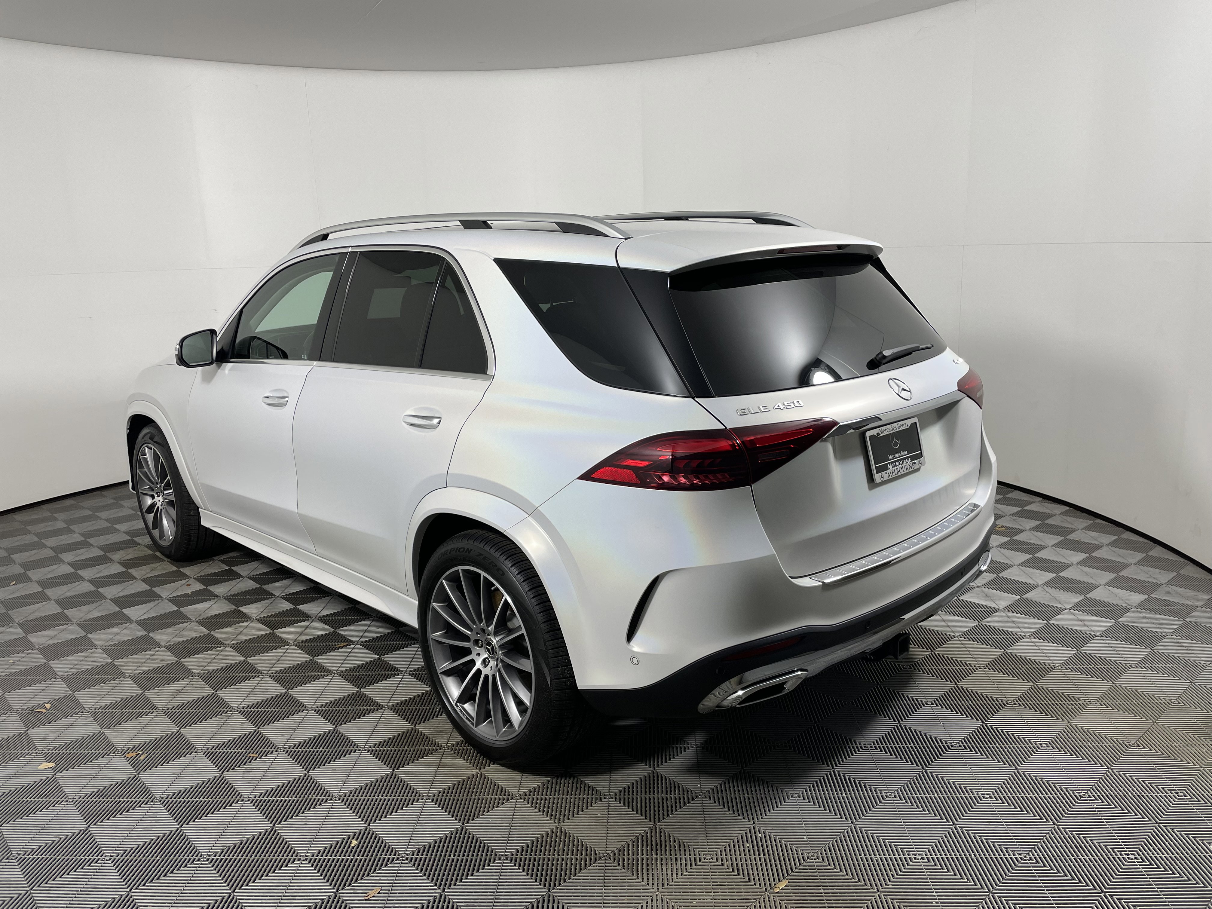 Certified 2024 Mercedes-Benz GLE 450 4MATIC image 3