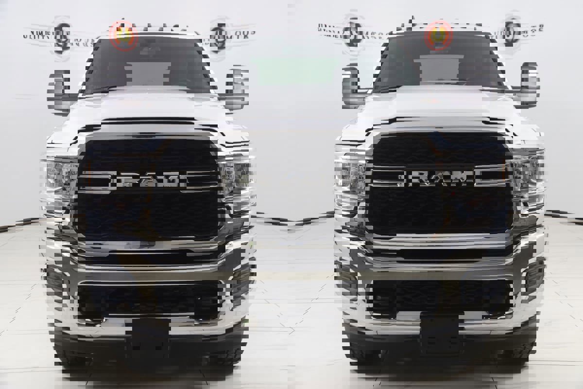 Used 2023 RAM 3500 Tradesman w/ Chrome Appearance Group image 46