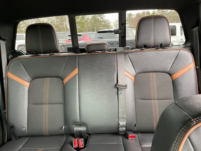 Used 2024 GMC Canyon AT4 AWD/4WD image 38