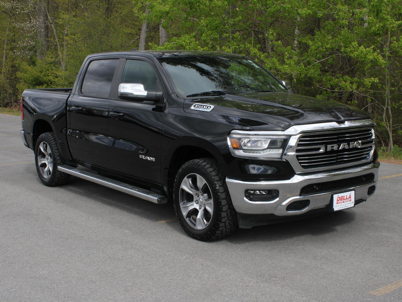 Used 2023 RAM 1500 Laramie AWD/4WD image 3