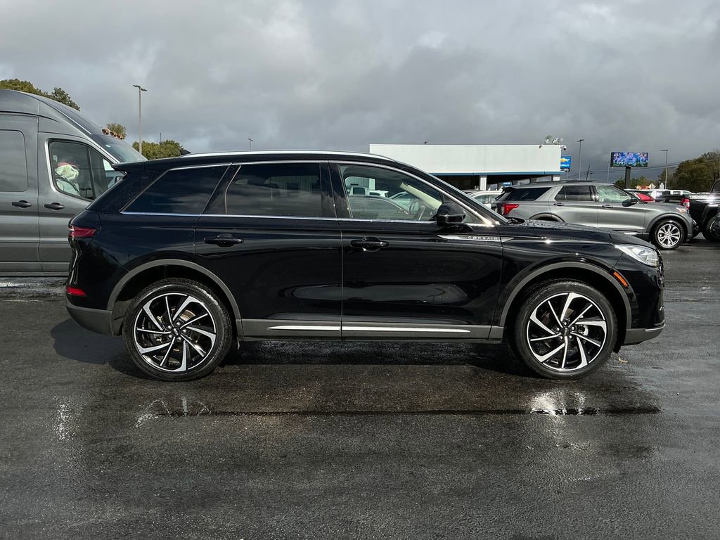 Certified 2024 Lincoln Corsair Reserve w/ Equipment Group 201A image 8