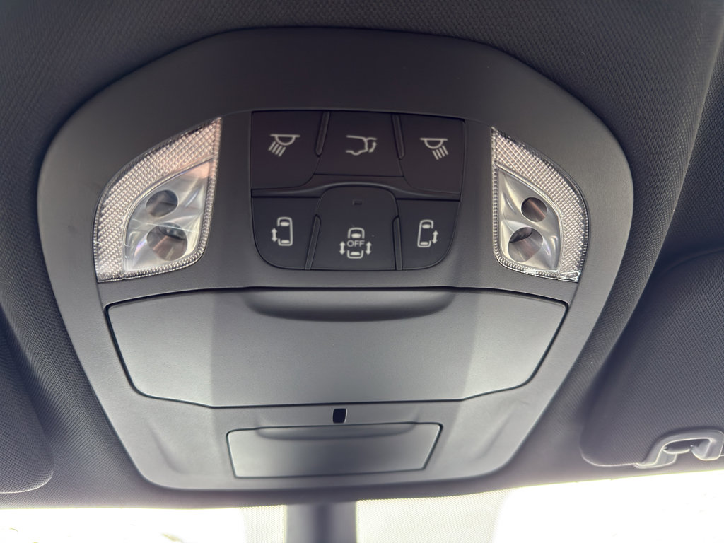 New 2026 Chrysler Pacifica Select FWD image 22