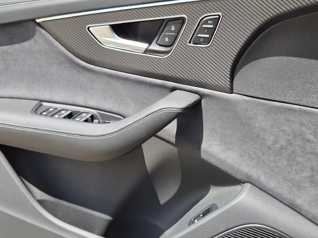 New 2026 Audi SQ7 Prestige AWD/4WD image 27