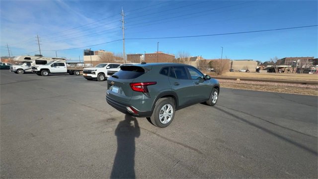 Certified 2025 Chevrolet Trax LS image 8