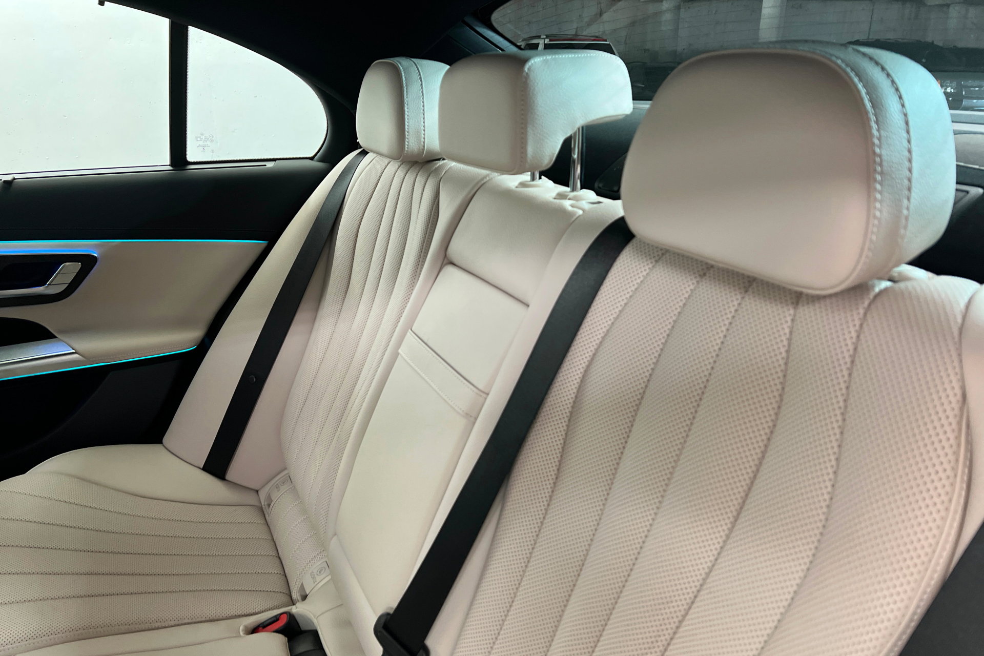 New 2026 Mercedes-Benz E 450 4MATIC Sedan image 20