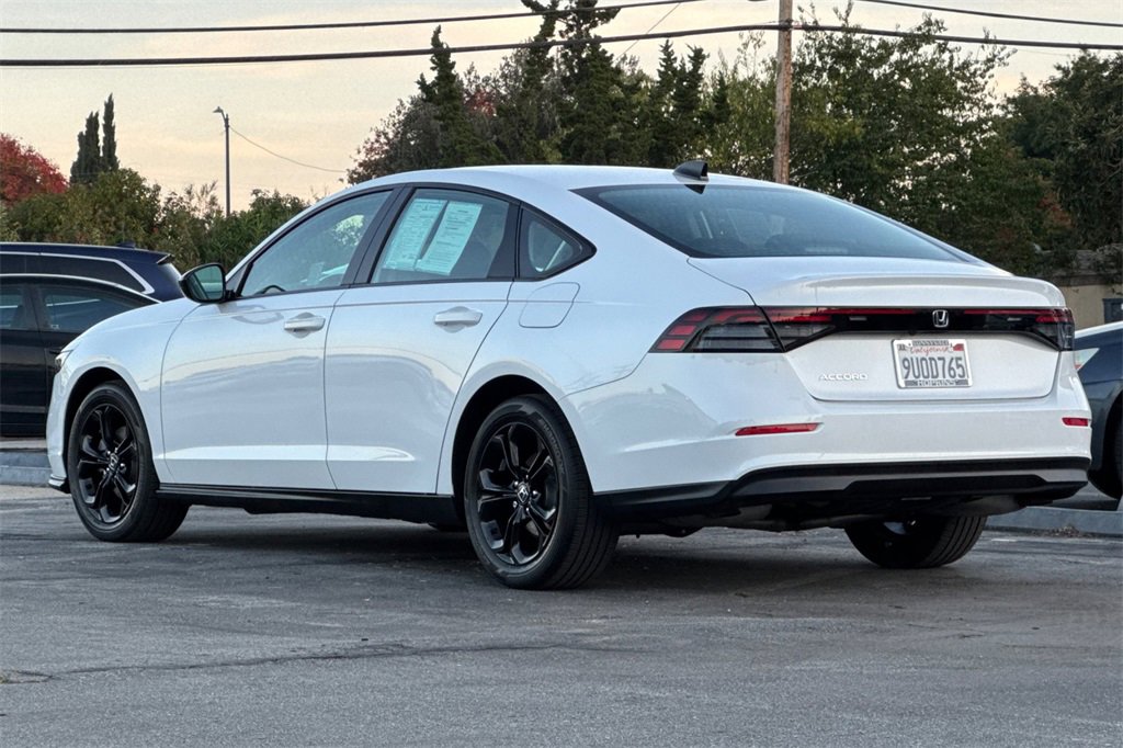 Certified 2025 Honda Accord SE image 5